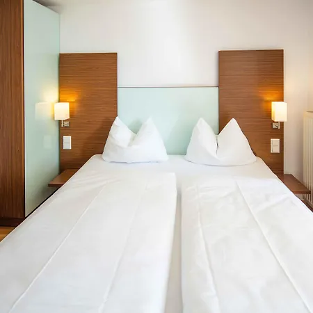 Hotel Graf Zeppelin 3*