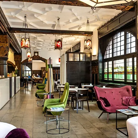 Graf Zeppelin Hotel 3*