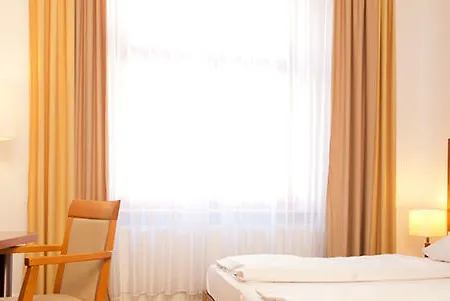 Hotel Graf Zeppelin 3*