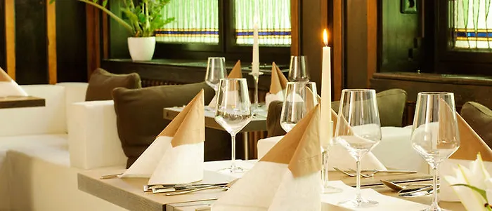 ホテル Graf Zeppelin 3*